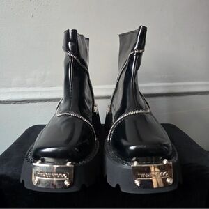 Stylish Black Ankle Boots with Silver Details